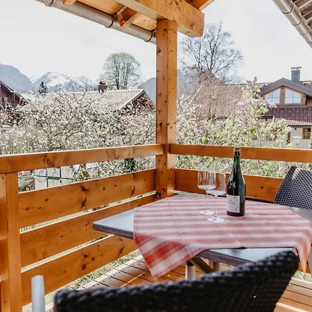 Gaestehaus Alpenhorst Bed and breakfast *