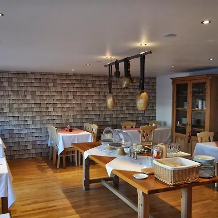 Gaestehaus Alpenhorst *