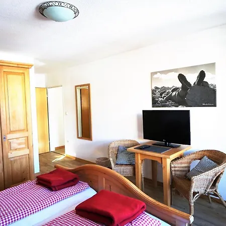 Gaestehaus Alpenhorst Bed and breakfast Oberstdorf